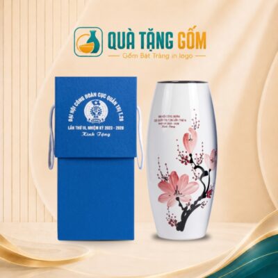 Bình hoa sứ trắng in logo quà tặng dáng bom vẽ hoa đào hồng QTG-LH07