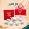 Bộ ấm trà in logo quà tặng vẽ tay hoa sen dáng tròn QTG-AC05