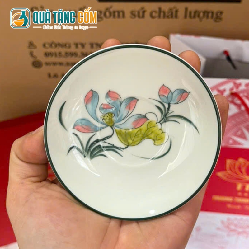 Bộ ấm trà in logo quà tặng vẽ tay hoa sen dáng tròn QTG-AC05 - Ảnh 10
