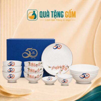 Bộ chén đĩa gốm sứ in logo quà tặng 10 món vẽ hoa đào hồng QTG-BD02