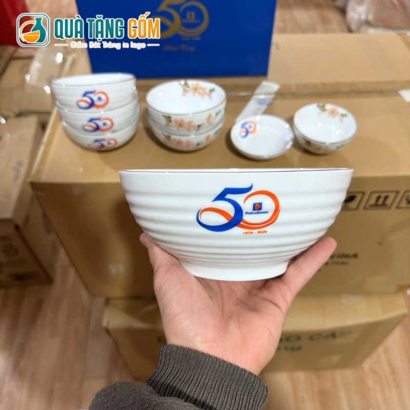 Bộ chén đĩa gốm sứ in logo quà tặng 10 món vẽ hoa đào hồng QTG-BD02 - Ảnh 5
