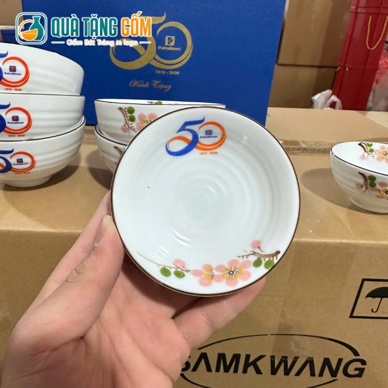 Bộ chén đĩa gốm sứ in logo quà tặng 10 món vẽ hoa đào hồng QTG-BD02 - Ảnh 6
