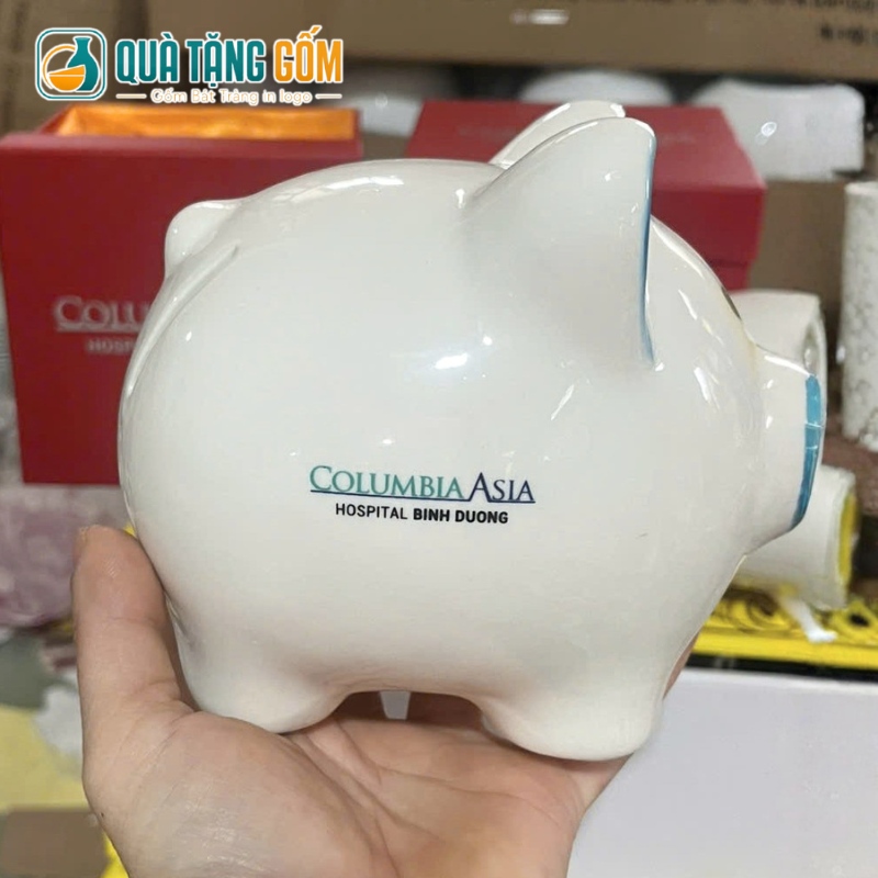 Heo đất tiết kiệm truyền thống in logo quà tặng tai xanh dương QTG-HD04 - Ảnh 3