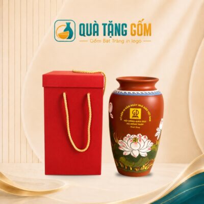 Lọ hoa gốm đỏ in logo quà tặng dáng cổ rụt hoa sen vẽ tay QTG-LH05