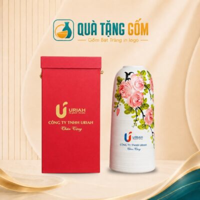 Lọ hoa gốm sứ quà tặng in logo dáng vò men xước vẽ hoa hồng QTG-LH01