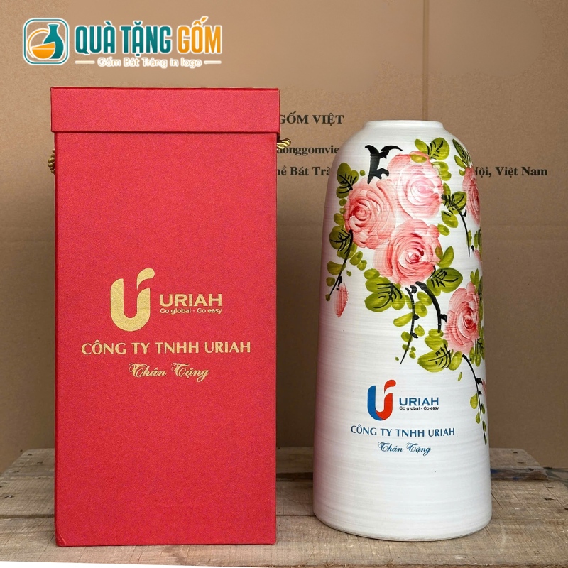 Lọ hoa gốm sứ quà tặng in logo dáng vò men xước vẽ hoa hồng QTG-LH01 - Ảnh 4