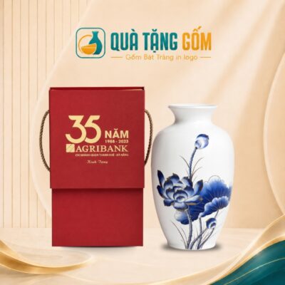 Lọ hoa in logo quà tặng dáng cổ rụt men trắng hoa sen xanh decal QTG-LH06
